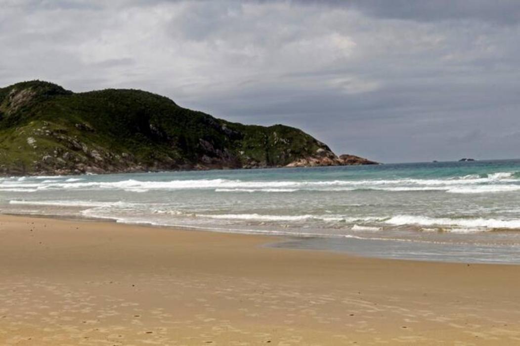 Casa Com Piscina Em Frente A Praia Do Santinho Florianopolis Bagian luar foto